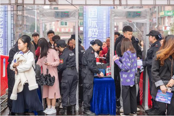 長沙紅光保安服務(wù)有限公司,長沙安保服務(wù),長沙安全服務(wù),長沙非武裝押運,勞務(wù)派遣服務(wù)